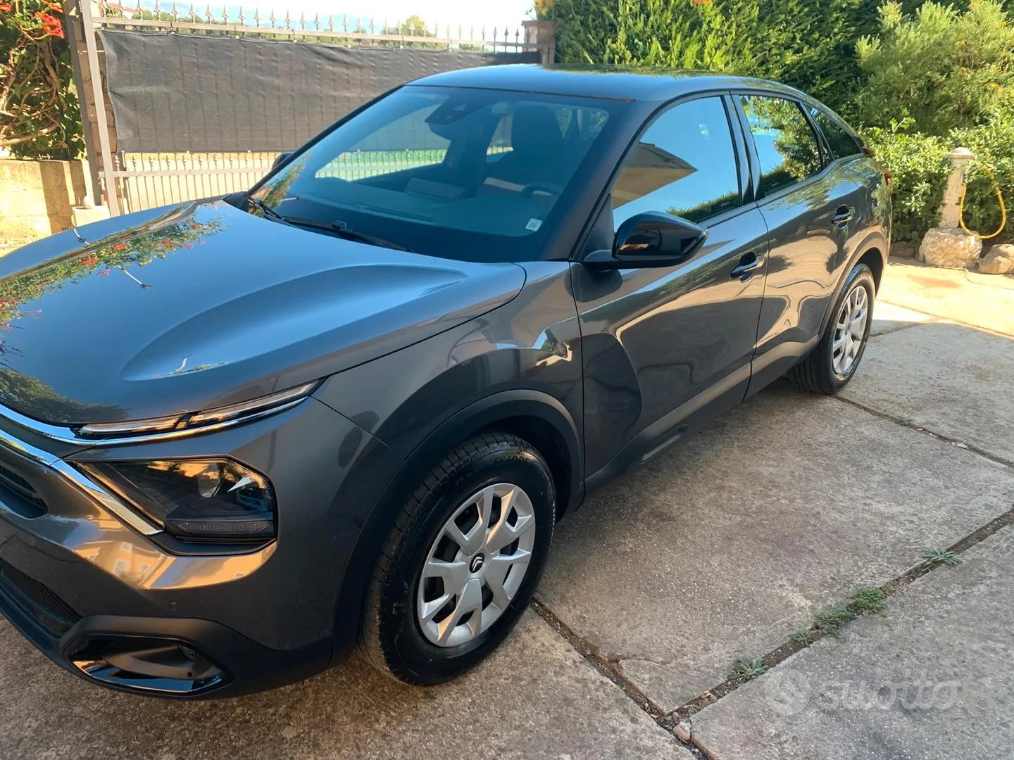 Citroen C4 2023 photo 2