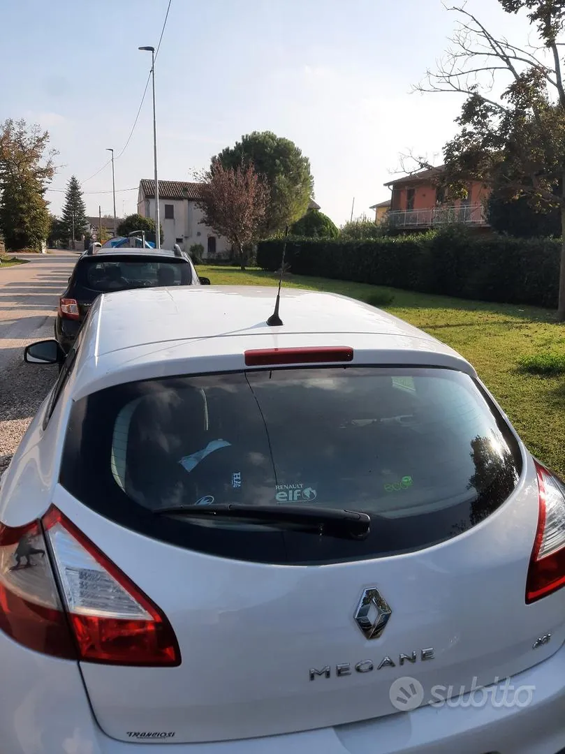 Renault Megane 2009 photo 2