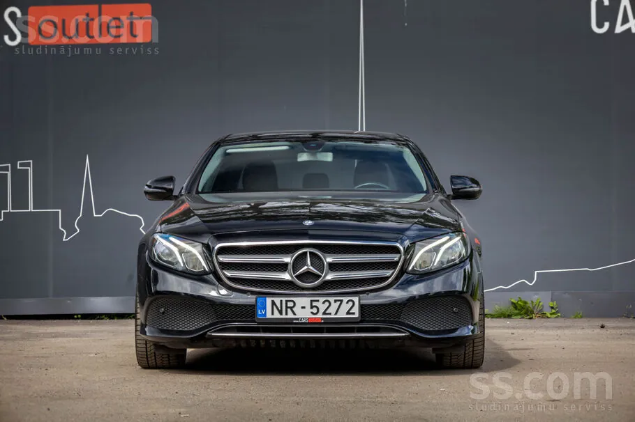 Mercedes-Benz E220 2017 photo 2