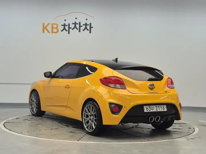 Hyundai Veloster 2012 photo 2