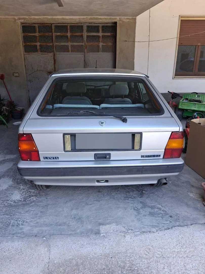 Lancia Delta 1987 photo 2