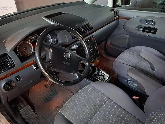 Seat Alhambra 2002 photo 3