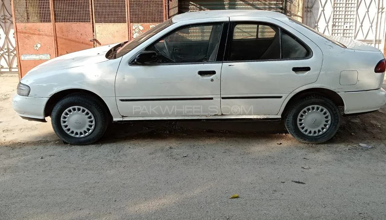 Nissan Sunny