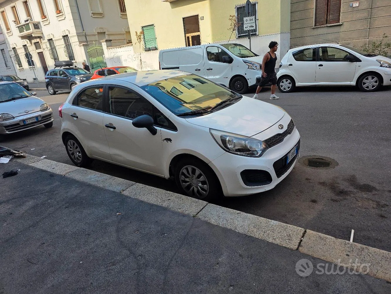 Kia Rio 2012 photo 3