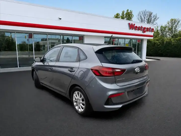 Hyundai Accent 2020 photo 3
