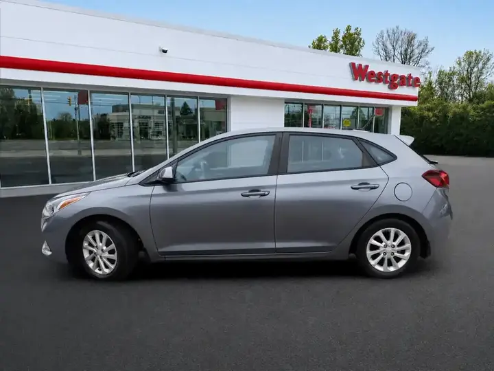 Hyundai Accent 2020 photo 2