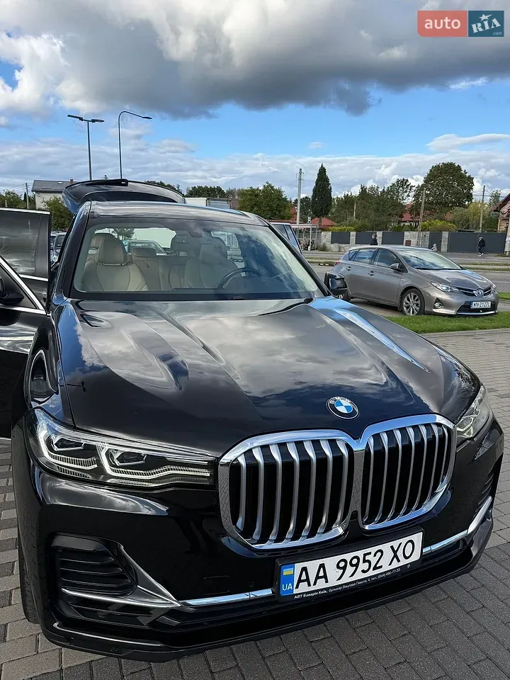 BMW X7 2019 photo 2