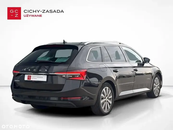 Skoda Superb 2023 photo 5