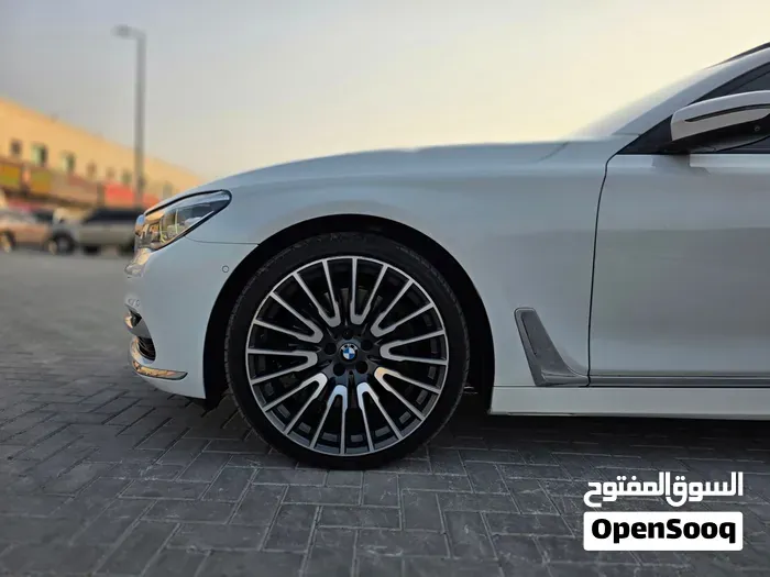 BMW 7 Series 2017 photo 4
