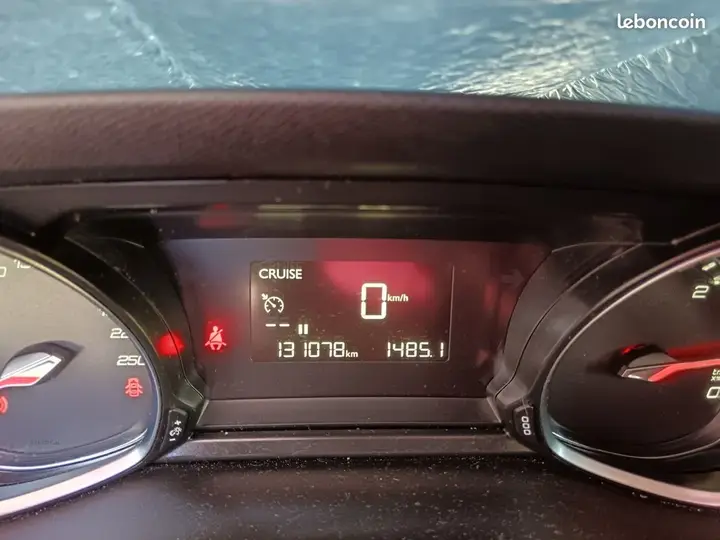 Peugeot 308 2018 photo 3