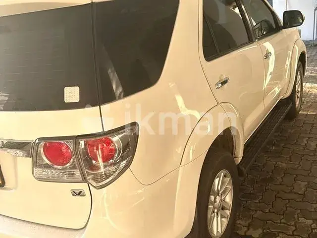 Toyota Fortuner 2015 photo 2