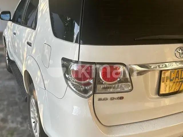 Toyota Fortuner 2015 photo 3