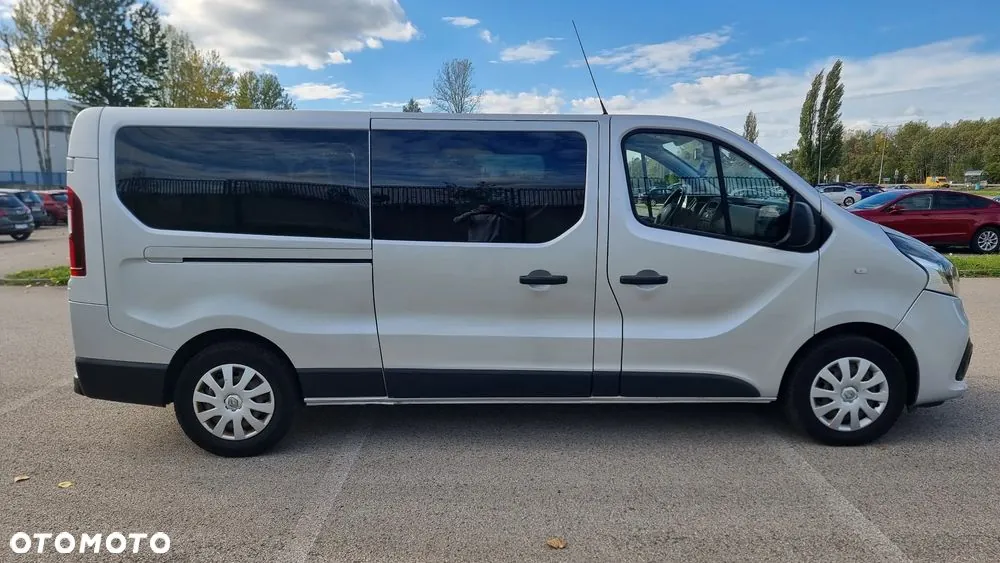 Renault Trafic 2018 photo 3