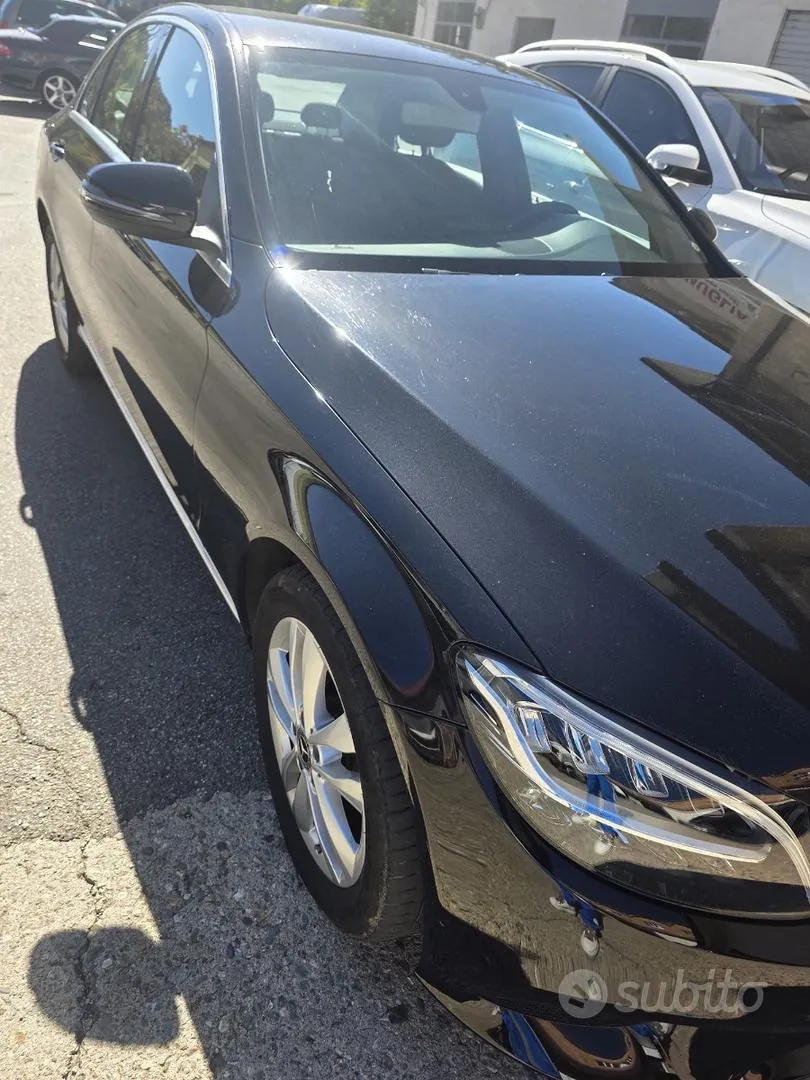 Mercedes-Benz C180 2018 photo 2
