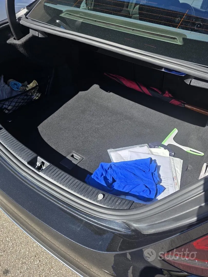 Mercedes-Benz C180 2018 photo 3