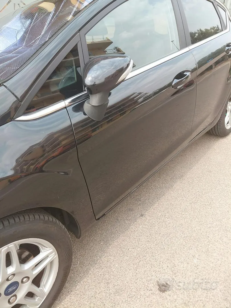 Ford Fiesta 2014 photo 3
