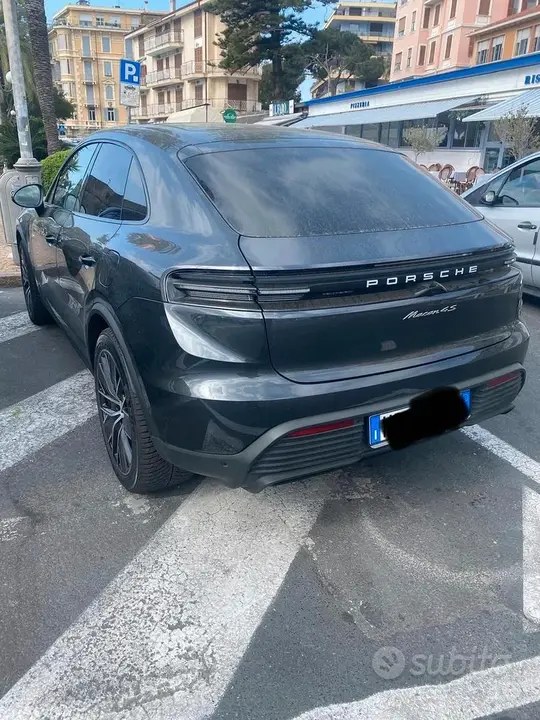 Porsche Macan 2025 photo 2