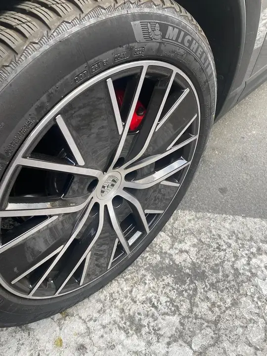Porsche Macan 2025 photo 4