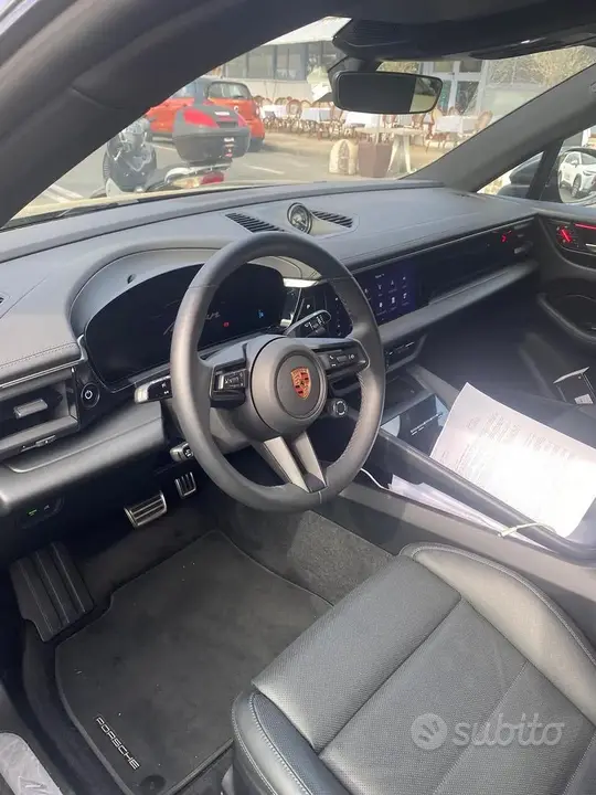 Porsche Macan 2025 photo 5