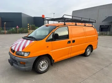 Mitsubishi L400