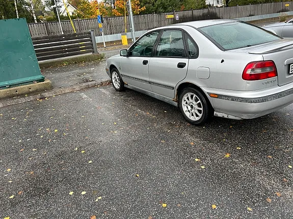 Volvo S40