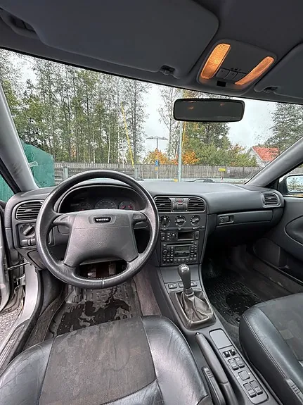 Volvo S40 1999 photo 3