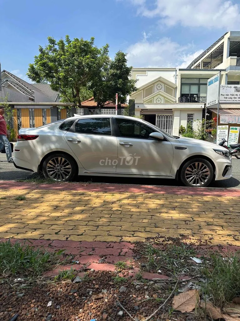 Kia Optima 2019 photo 2