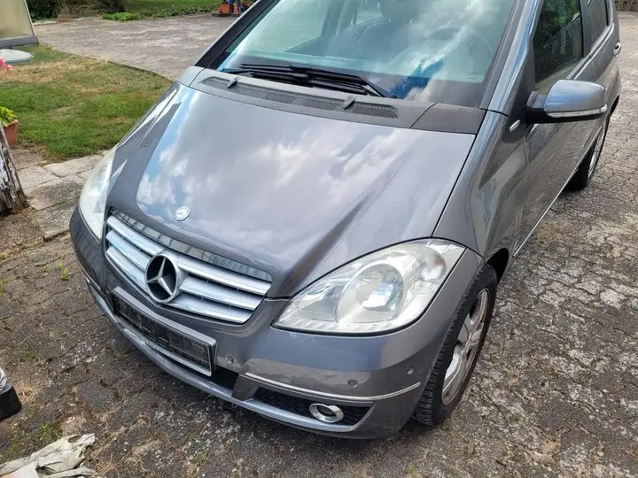Mercedes-Benz A160