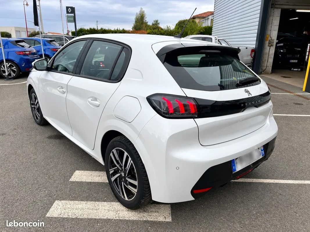 Peugeot 208 2020 photo 4