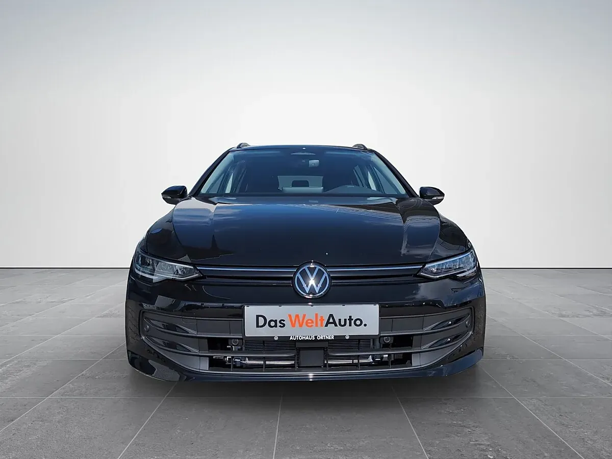 Volkswagen Golf 2025 photo 2