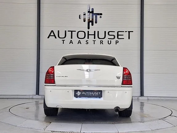 Chrysler 300C 2005 photo 5