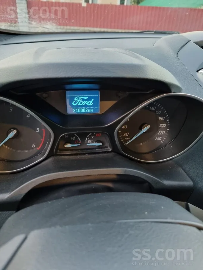 Ford C-Max 2014 photo 4