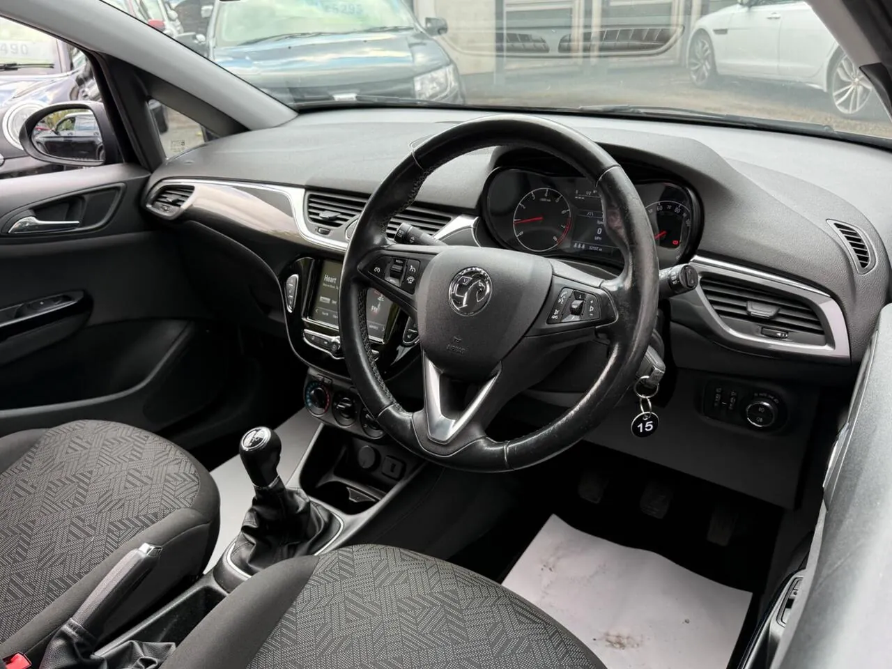 Vauxhall Corsa 2017 photo 3