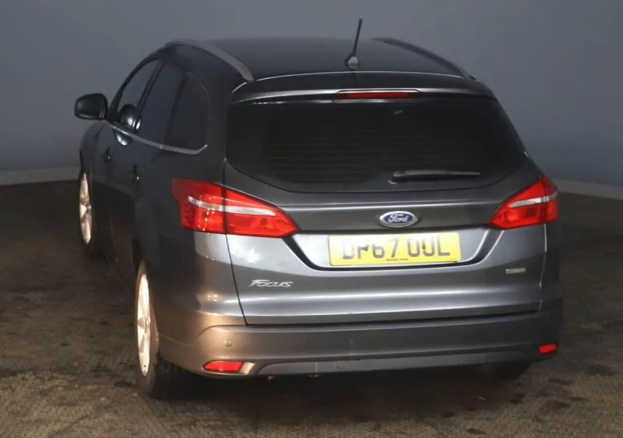 Ford Focus 2018 photo 3
