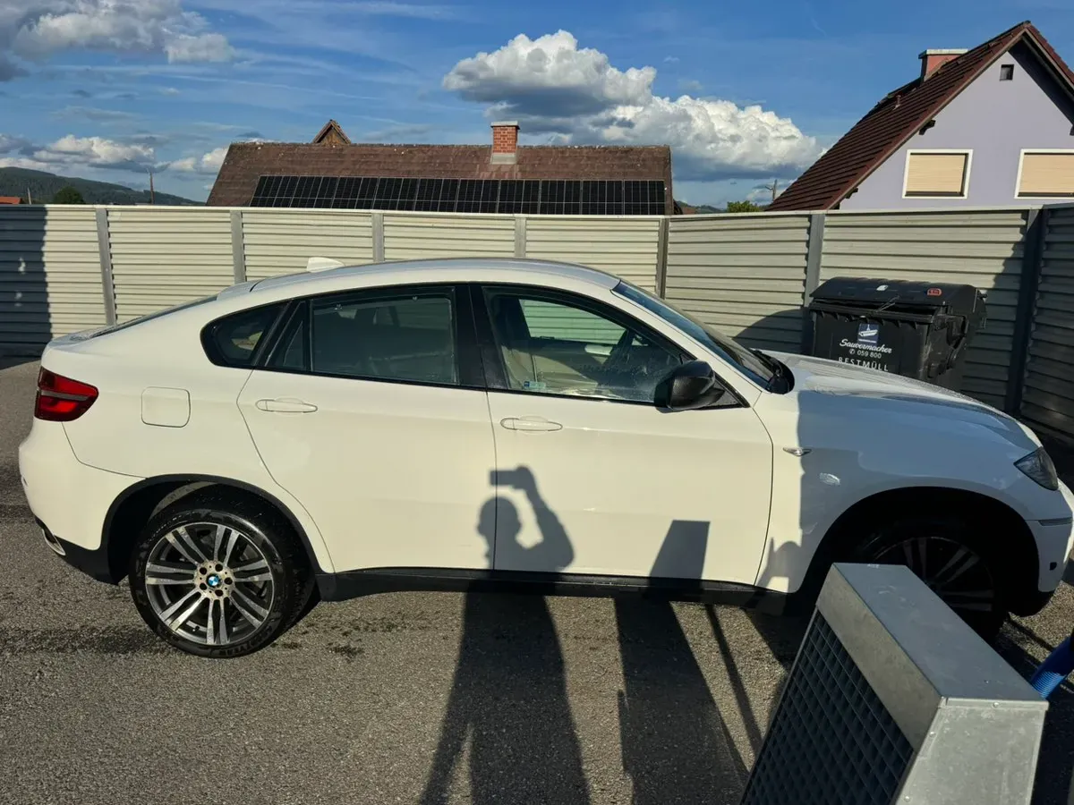 BMW X6 2012 photo 2