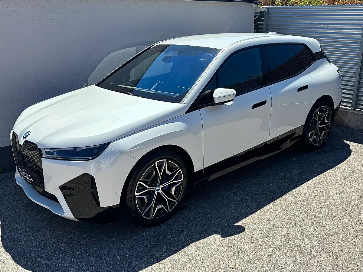 BMW Ix 2022 photo 3