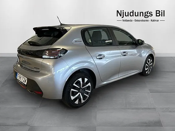 Peugeot 208 2025 photo 3