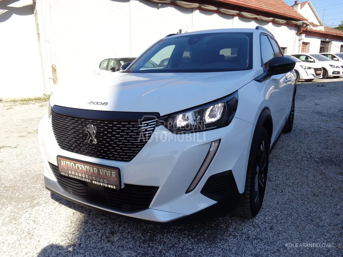 Peugeot 2008 2023 photo 2
