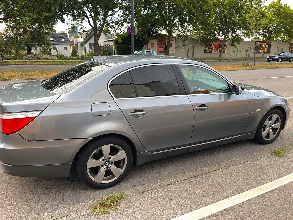 BMW 5 Series 2008 photo 3