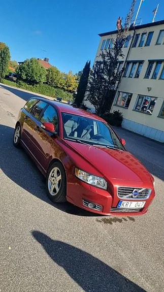 Volvo V50 2011 photo 2