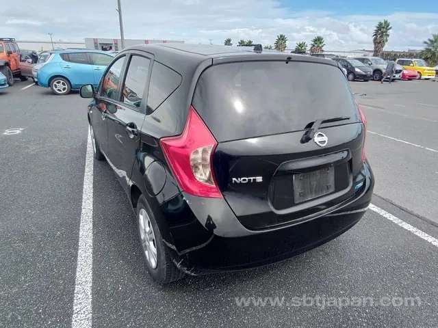 Nissan Note X 2013 photo 3