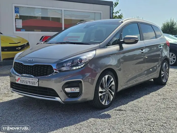Kia Carens