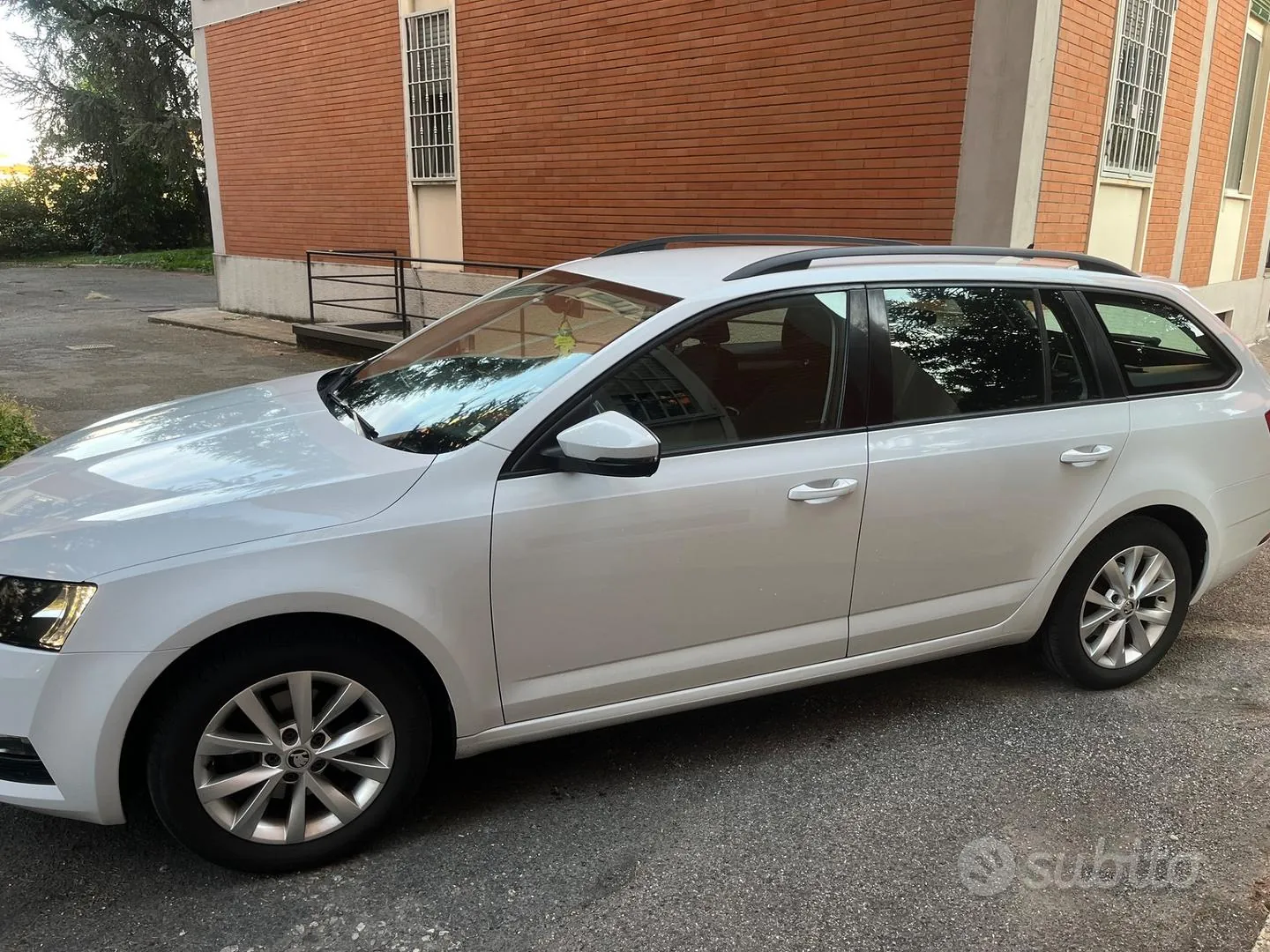 Skoda Octavia 2018 photo 2