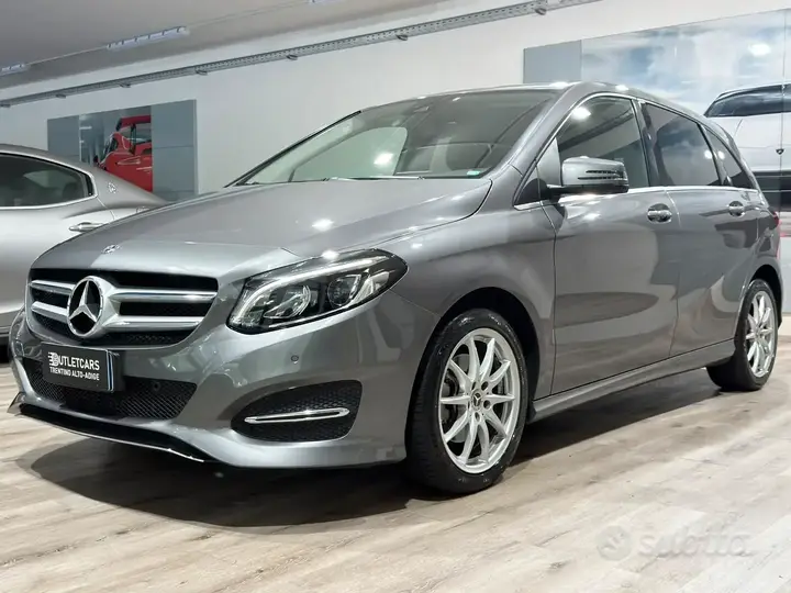 Mercedes-Benz B 200D