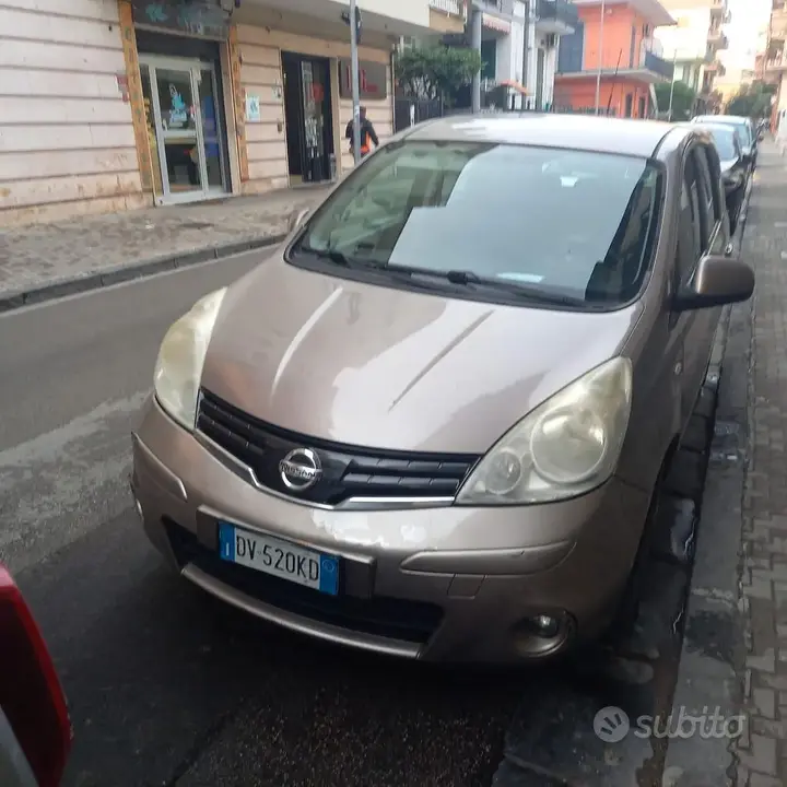 Nissan Note 2009 photo 3