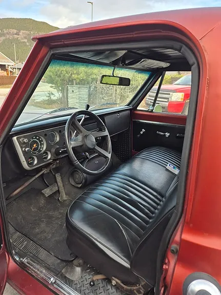 Chevrolet C10 1967 photo 2