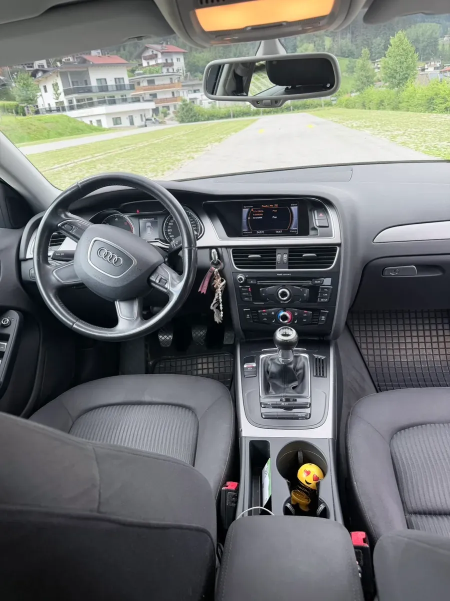 Audi A4 2014 photo 3