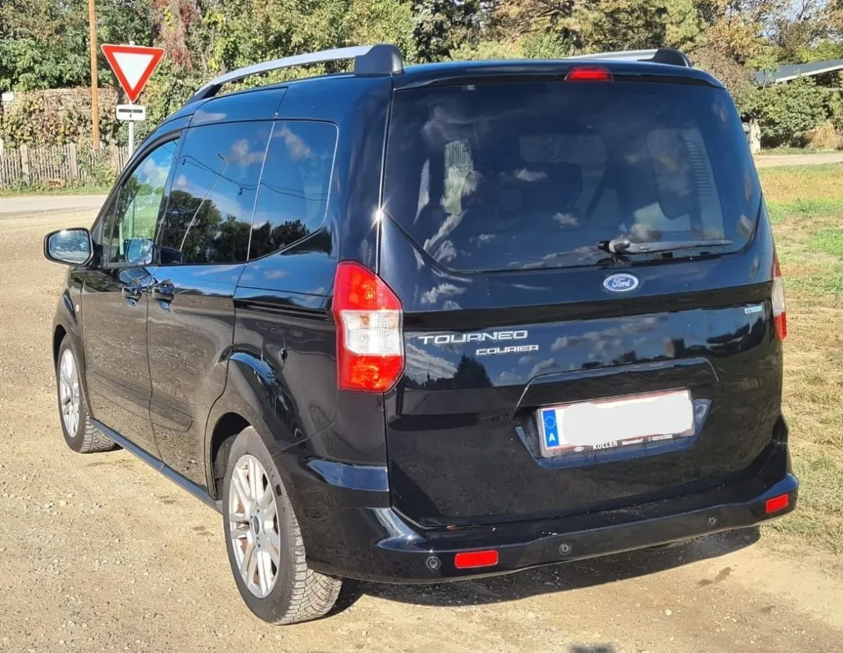 Ford Tourneo Courier 2018 photo 3