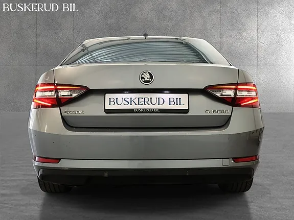 Skoda Superb 2016 photo 3