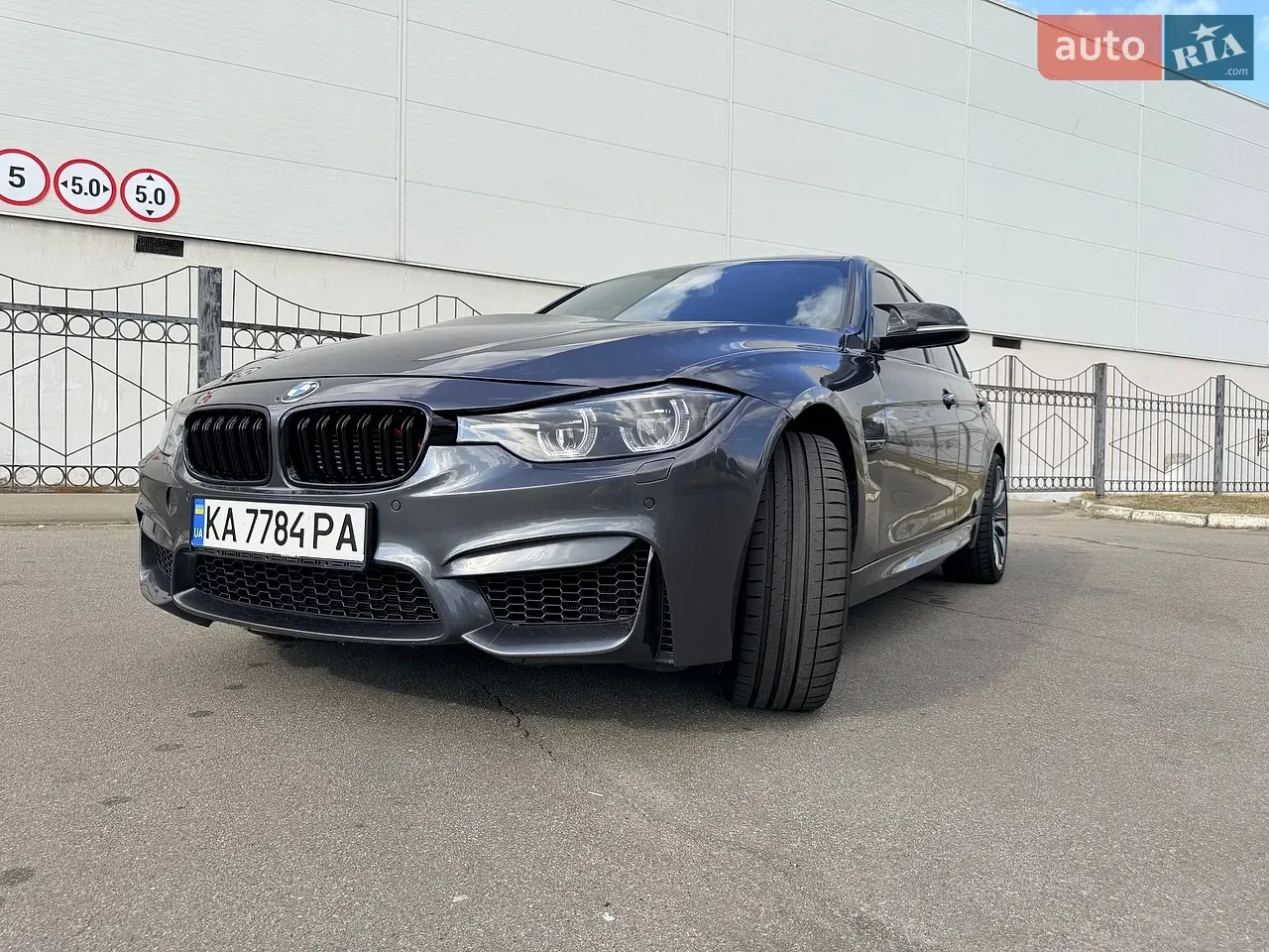 BMW 3 Series 2016 photo 2